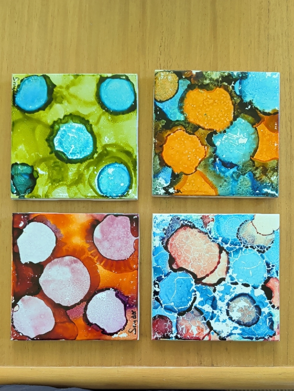Set of 4 Decorative Ceramic Tile Coasters Abstract Fluid Art Design